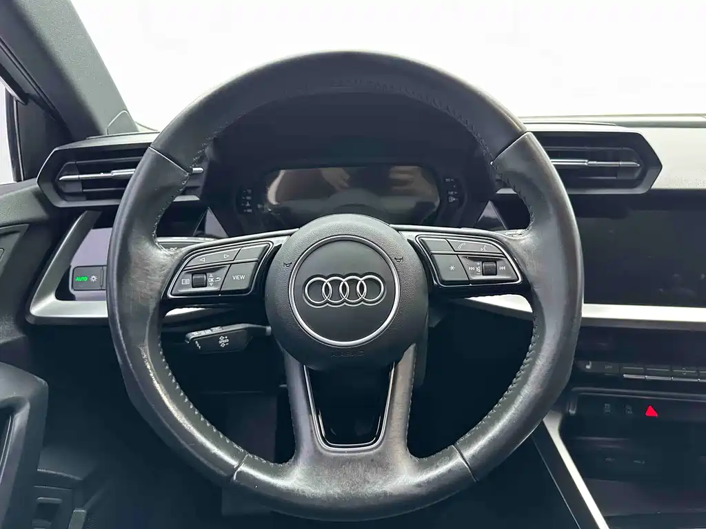 Audi A3 2021 — фото 16