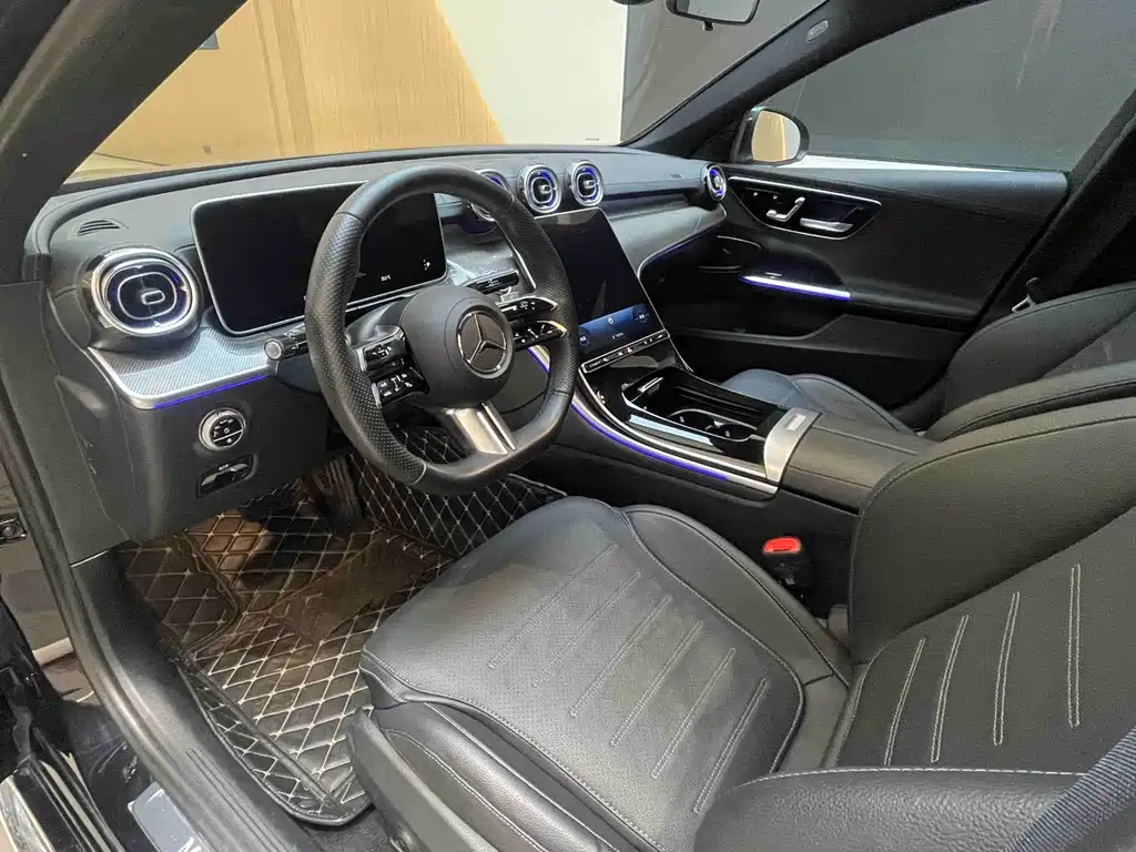 Mercedes-Benz C-Class 2023 — фото 10