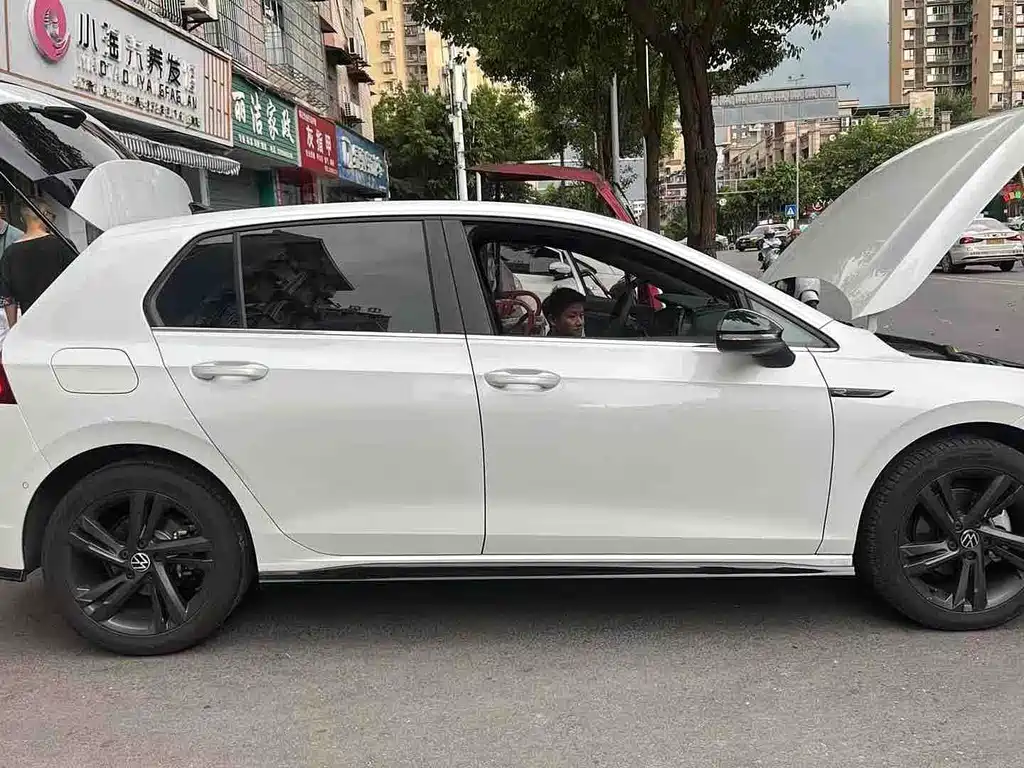 Volkswagen Golf 2023