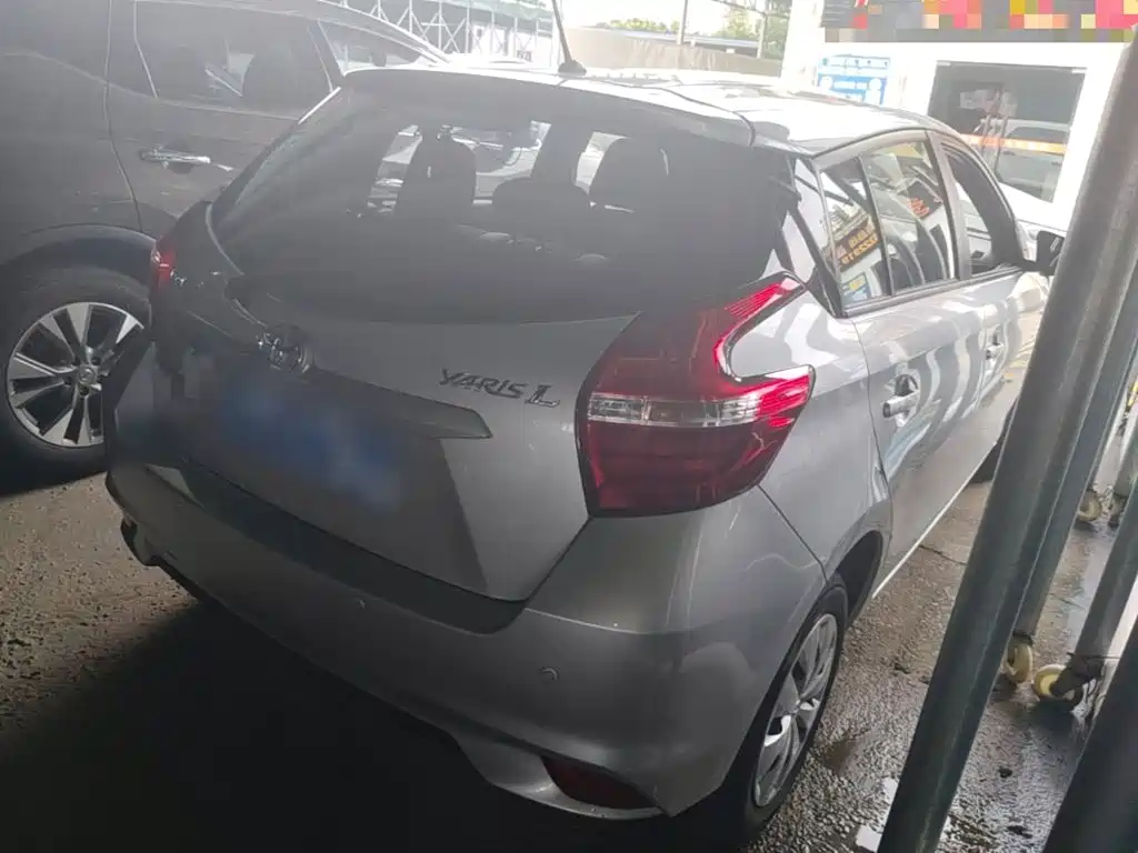 Toyota Yaris L 2020