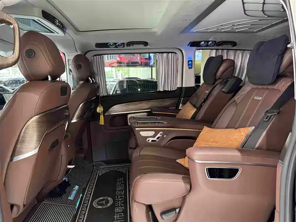 Mercedes-Benz V-Class 2023