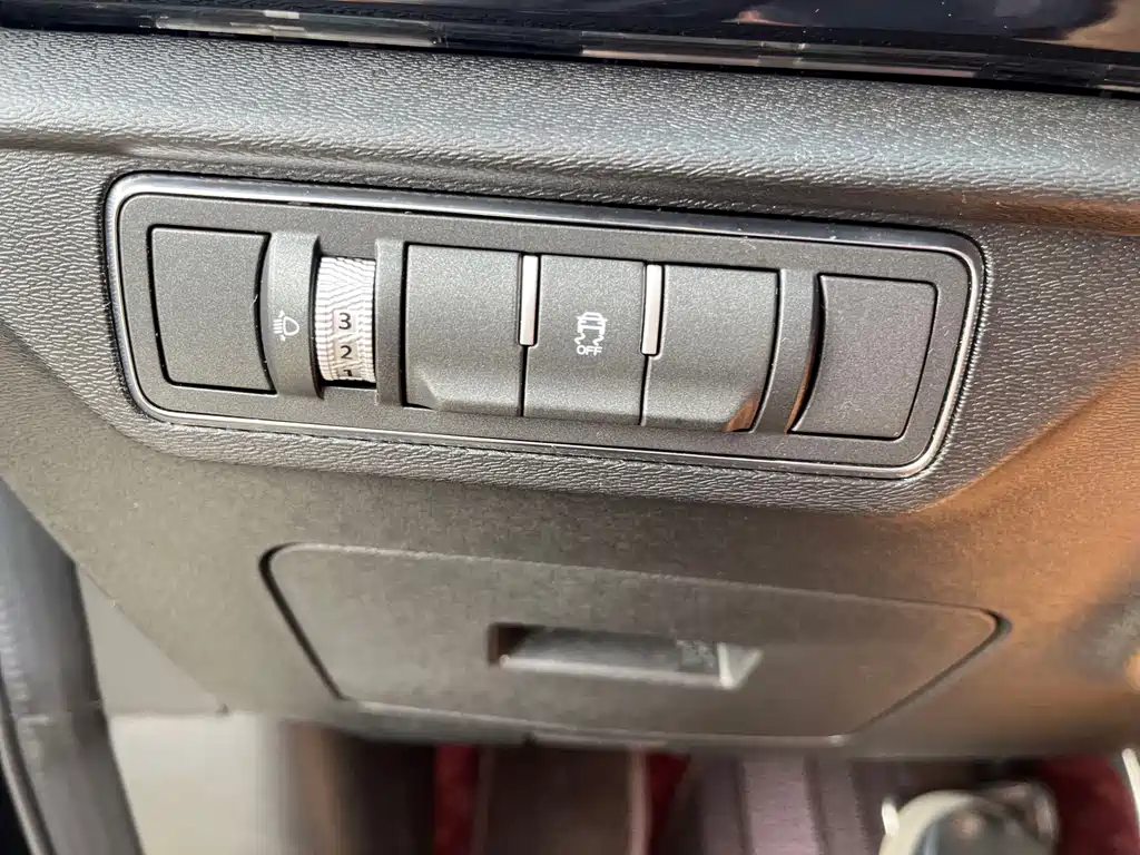 Jetour X70 PLUS 2023 — фото 17