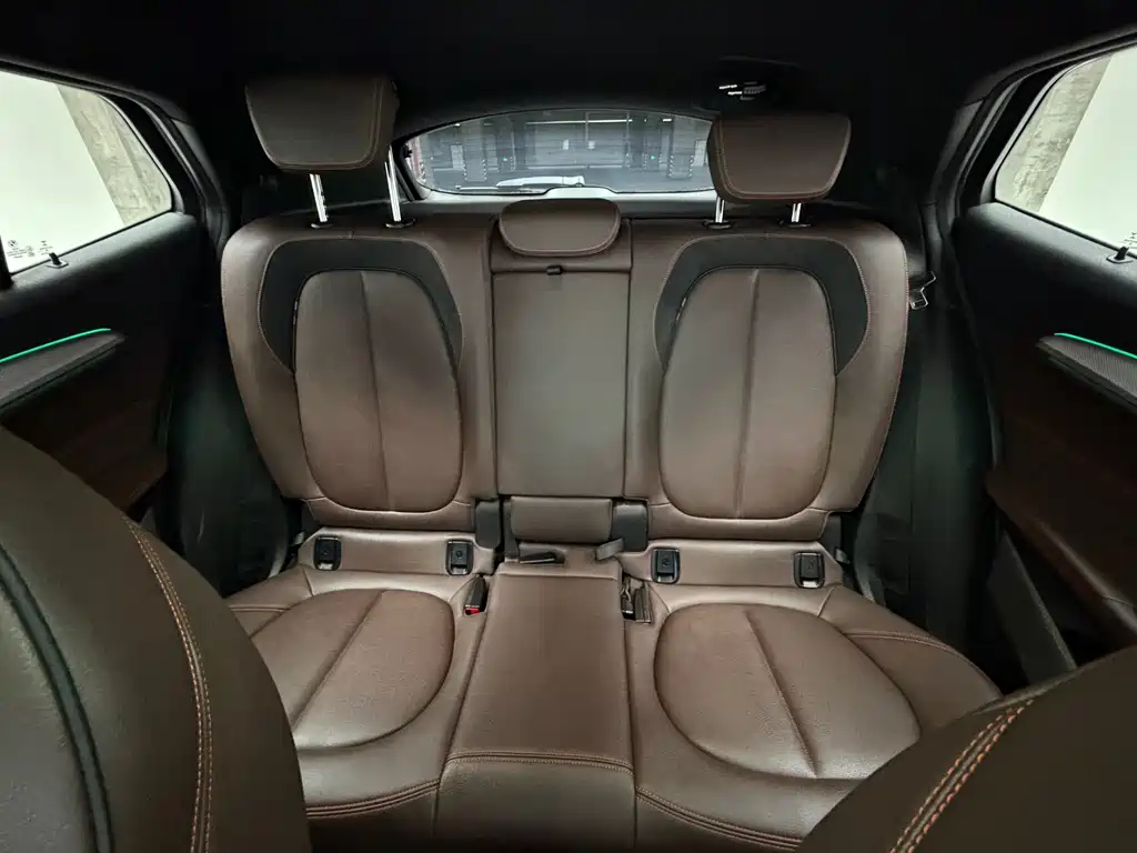 BMW X2 2023 — фото 15