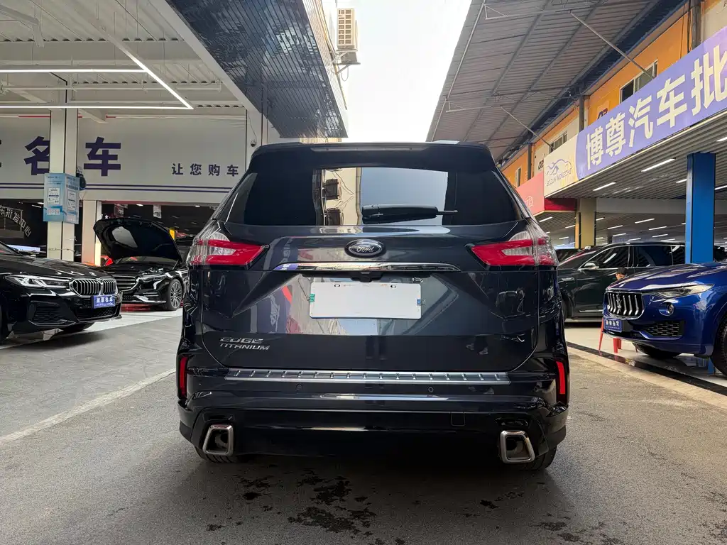 Ford Edge 2020 — фото 24