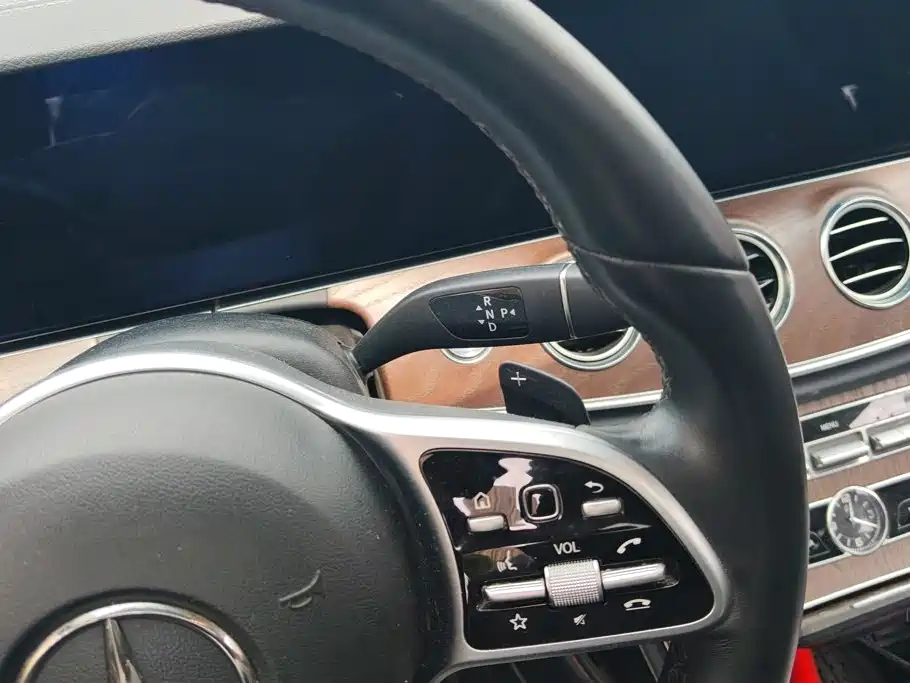 Mercedes-Benz E-Class 2020 — фото 16