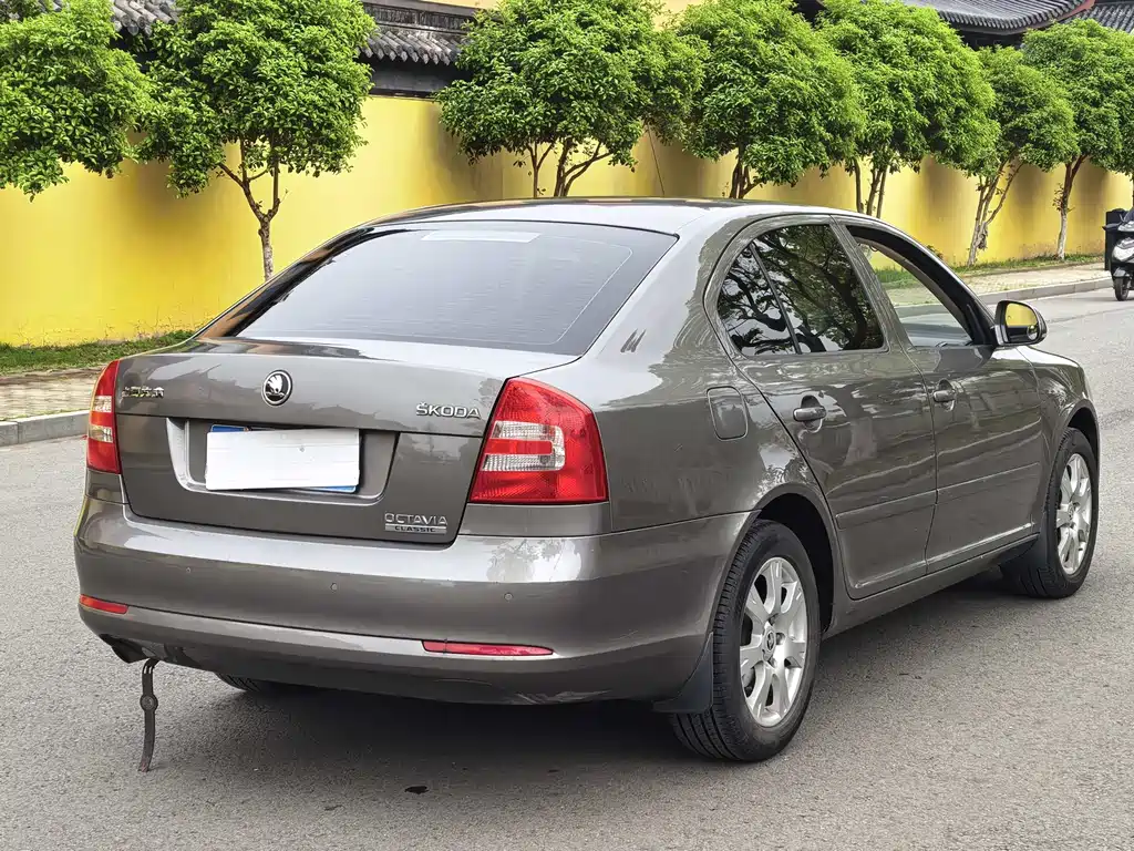 Skoda Octavia 2016 — фото 16