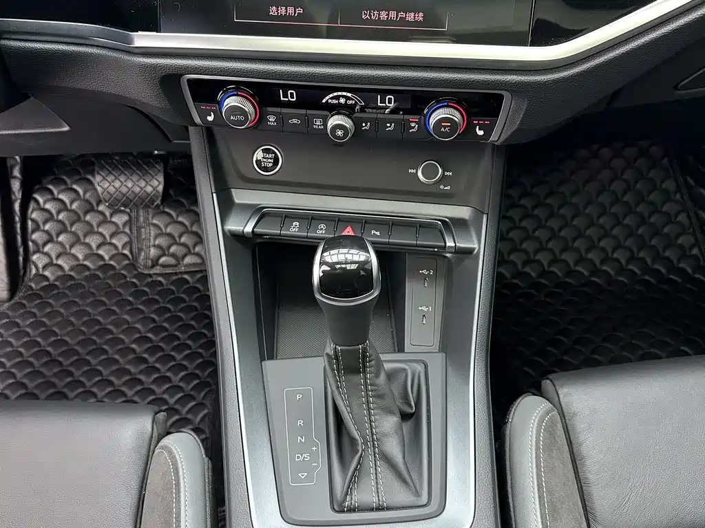 Audi Q3 Sportback 2022 — фото 15