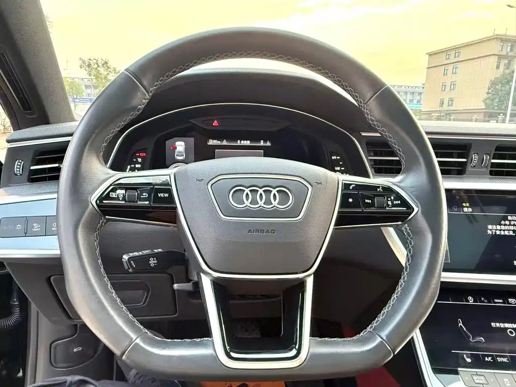 Audi A7L 2023 — фото 16