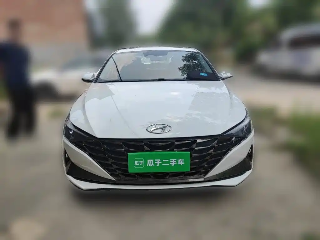 Hyundai Elantra 2023 — фото 24