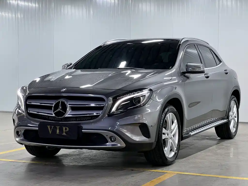 Mercedes-Benz GLA 2015