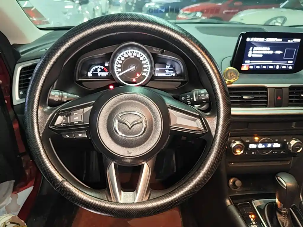 Mazda 3 Angkesela 2019 — фото 11
