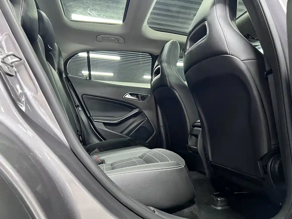 Mercedes-Benz GLA 2015 — фото 10
