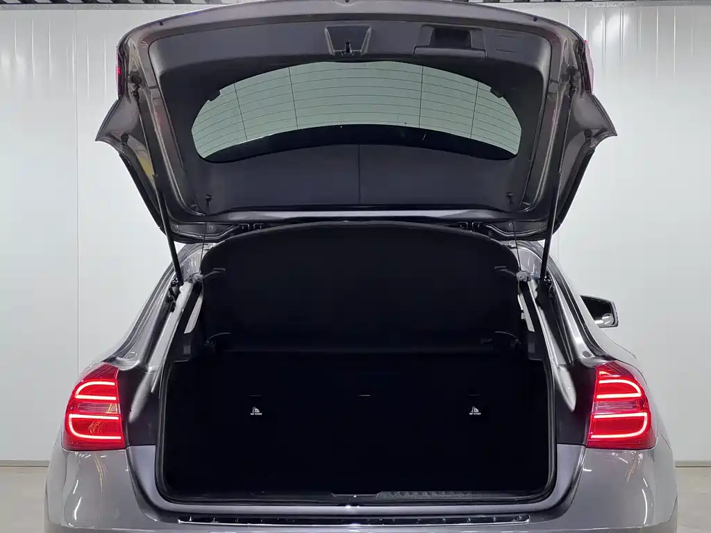 Mercedes-Benz GLA 2015 — фото 16