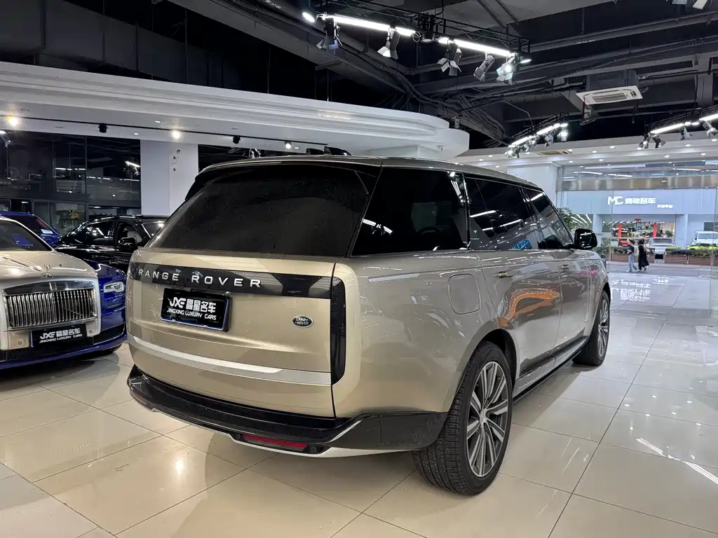 Land Rover Range Rover 2025 — фото 13