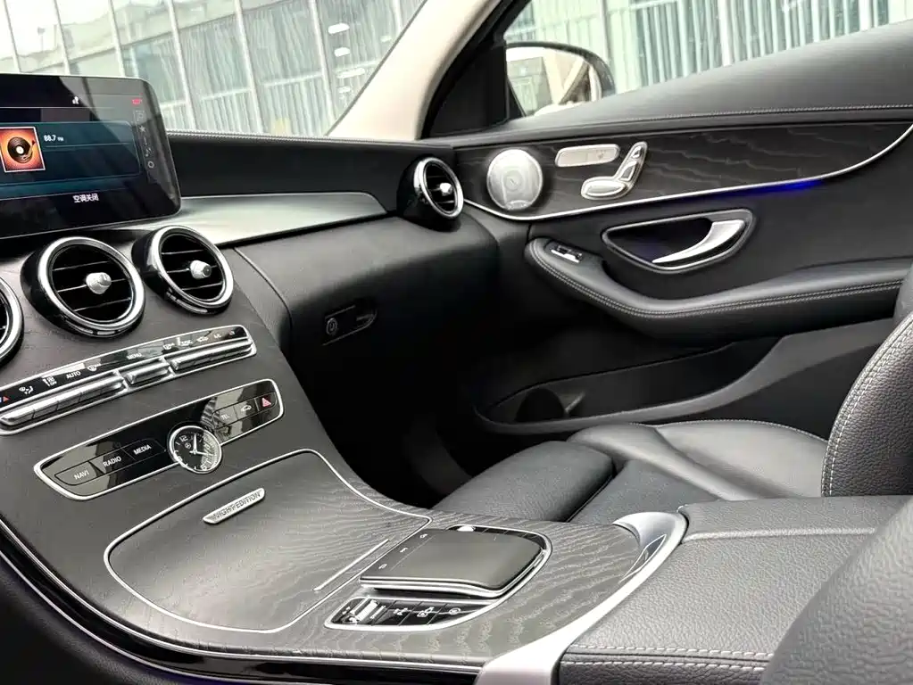 Mercedes-Benz C-Class 2021 — фото 5