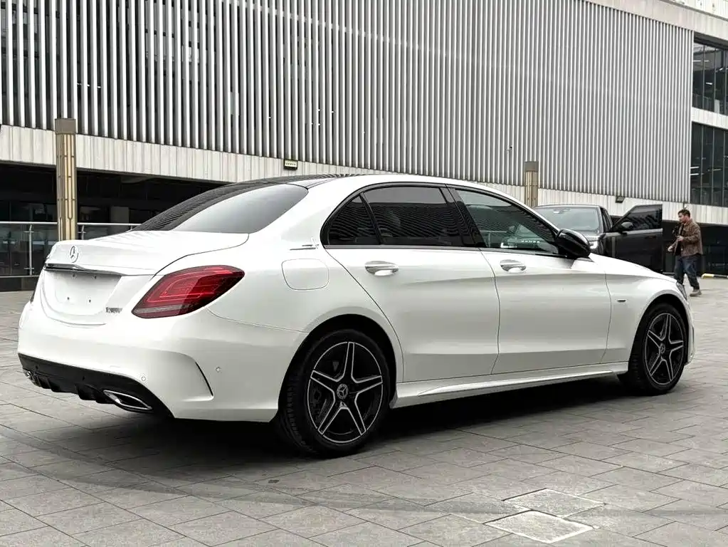 Mercedes-Benz C-Class 2021 — фото 18