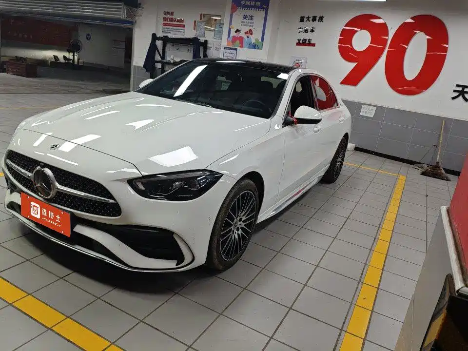 Mercedes-Benz C-Class 2024