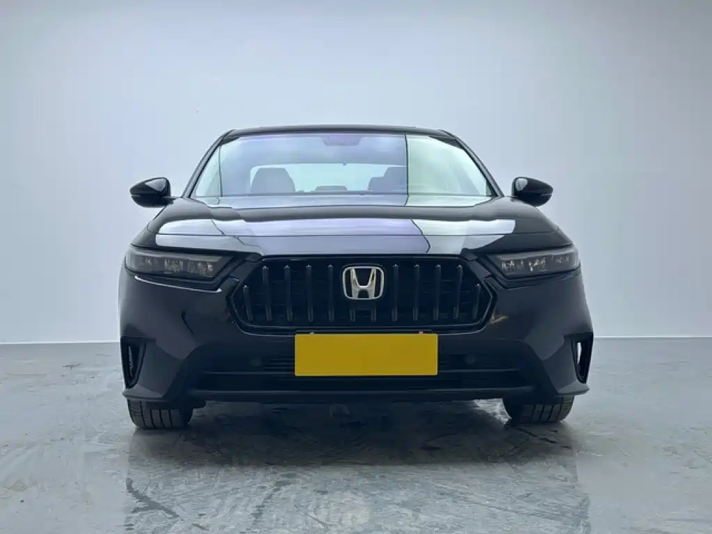 Honda Inspire 2025 — фото 2