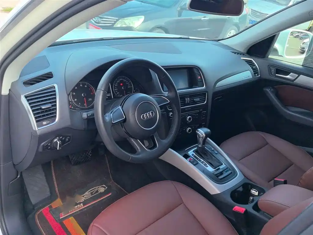 Audi Q5 2015 — фото 13