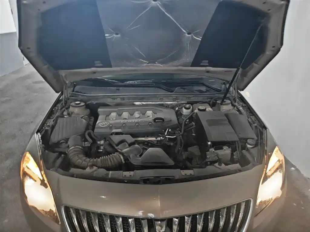 Buick Regal 2015 — фото 20
