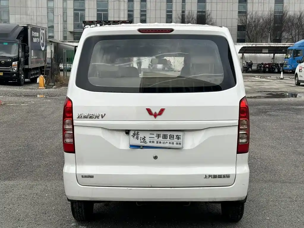 Wuling Hongguang V 2020 — фото 6