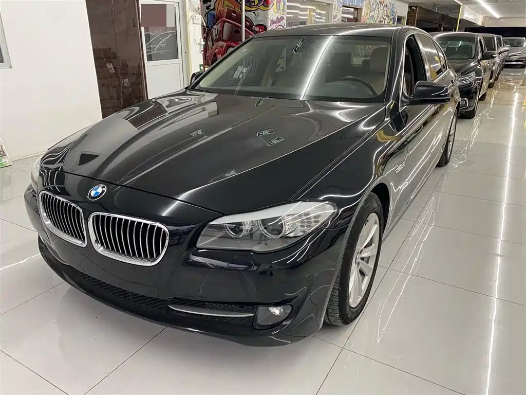 BMW 5 Series 2011