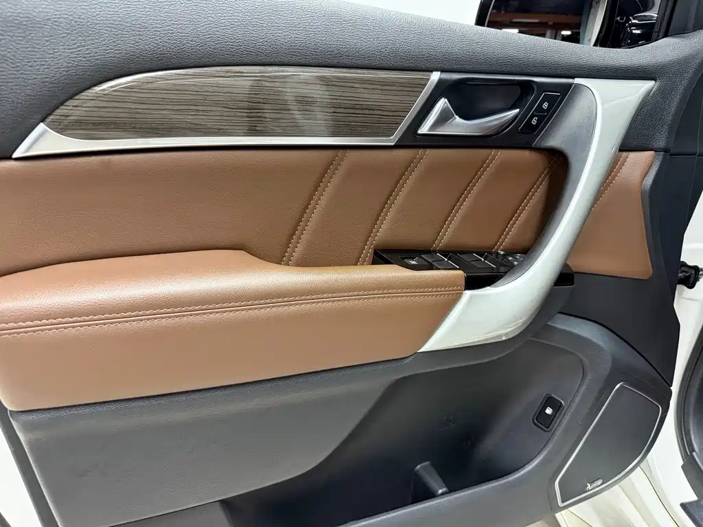 Haval H9 2016 — фото 12