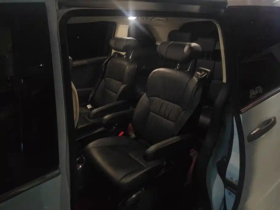 Honda Odyssey 2023 — фото 11