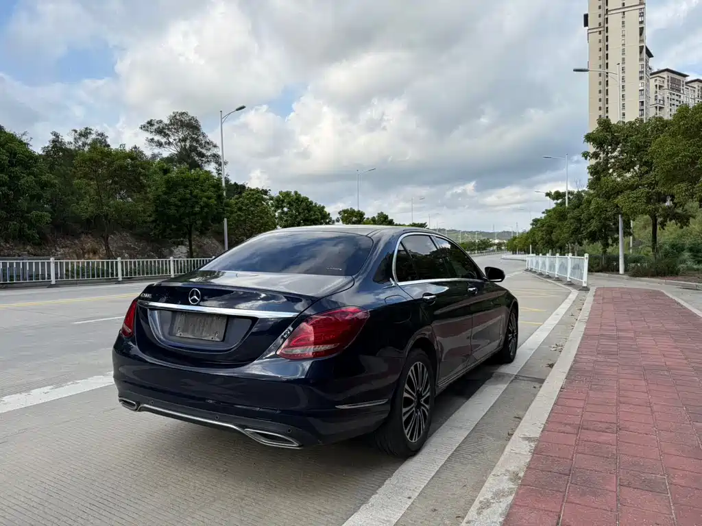 Mercedes-Benz C-Class 2018 — фото 10