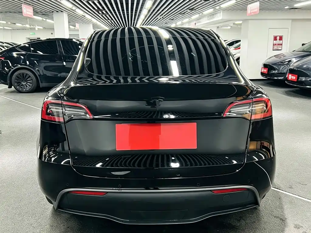 Tesla Model Y 2022 — фото 5