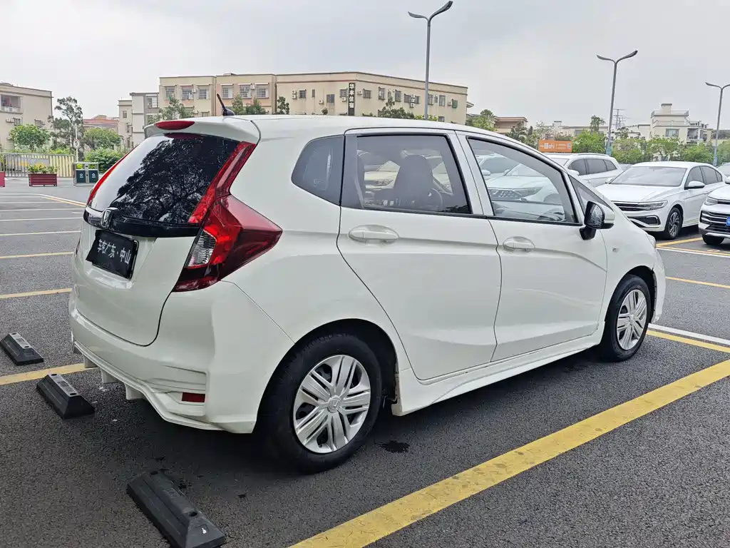 Honda Fit 2018 — фото 22