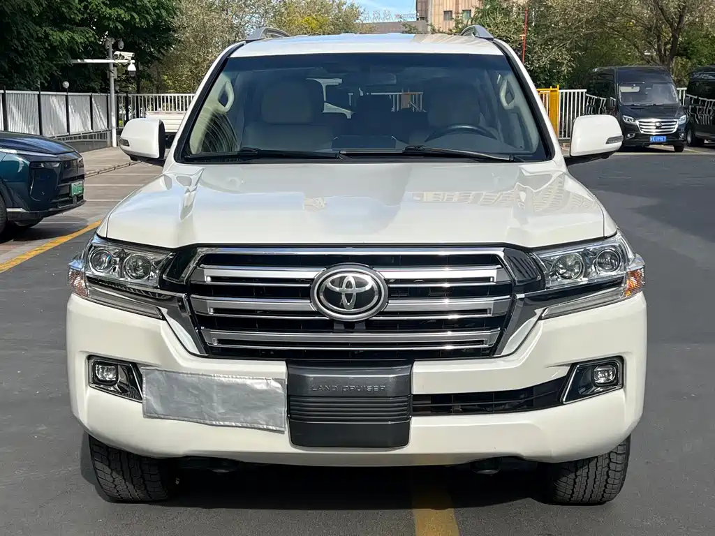 Toyota Land Cruiser 2019 — фото 2