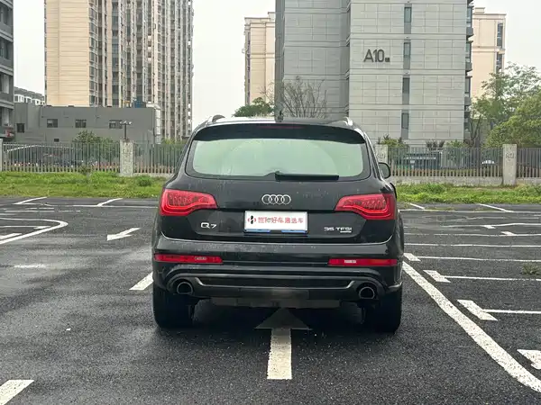 Audi Q7 2015