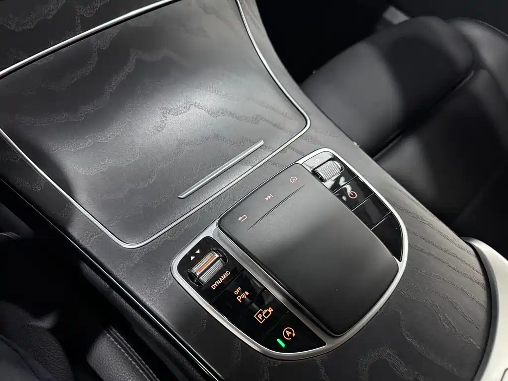 Mercedes-Benz C-Class 2021 — фото 10