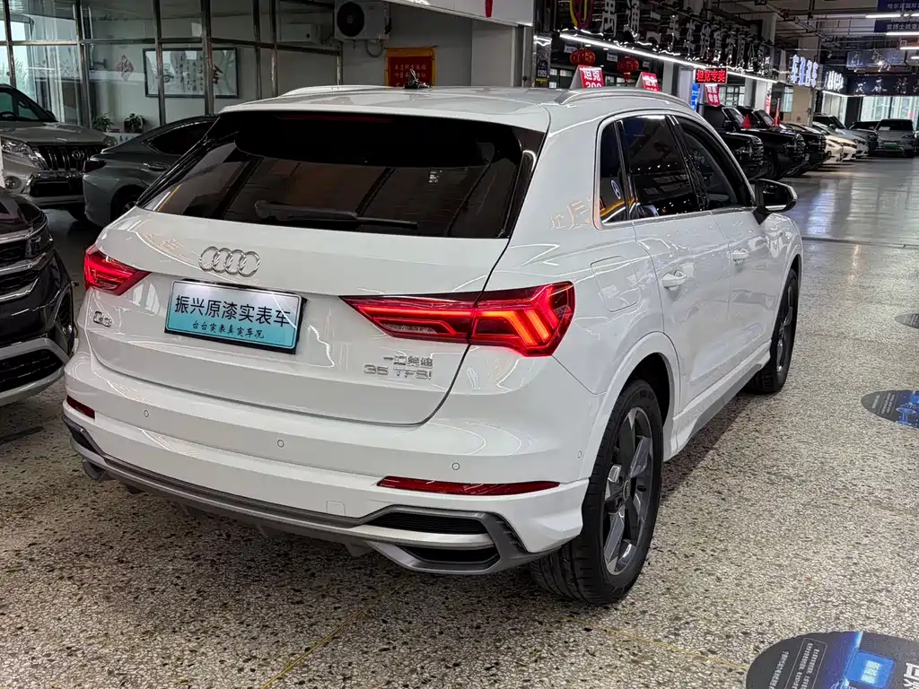 Audi Q3 2022 — фото 10