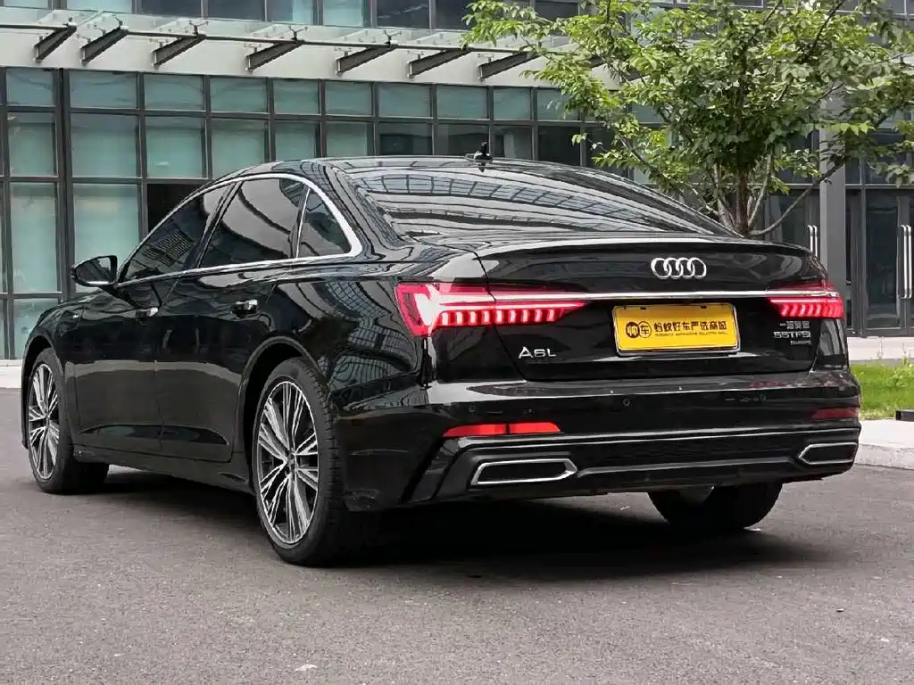Audi A6L 2022