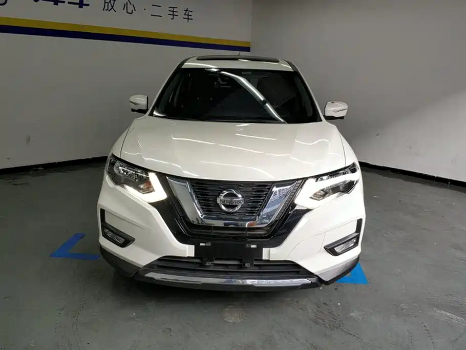 Nissan X-Trail 2018 — фото 2