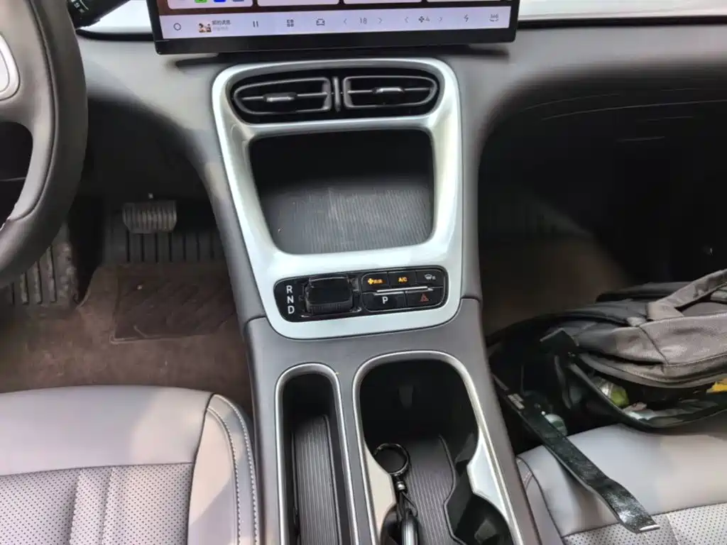Geely Galaxy Starwish 2026 — фото 14