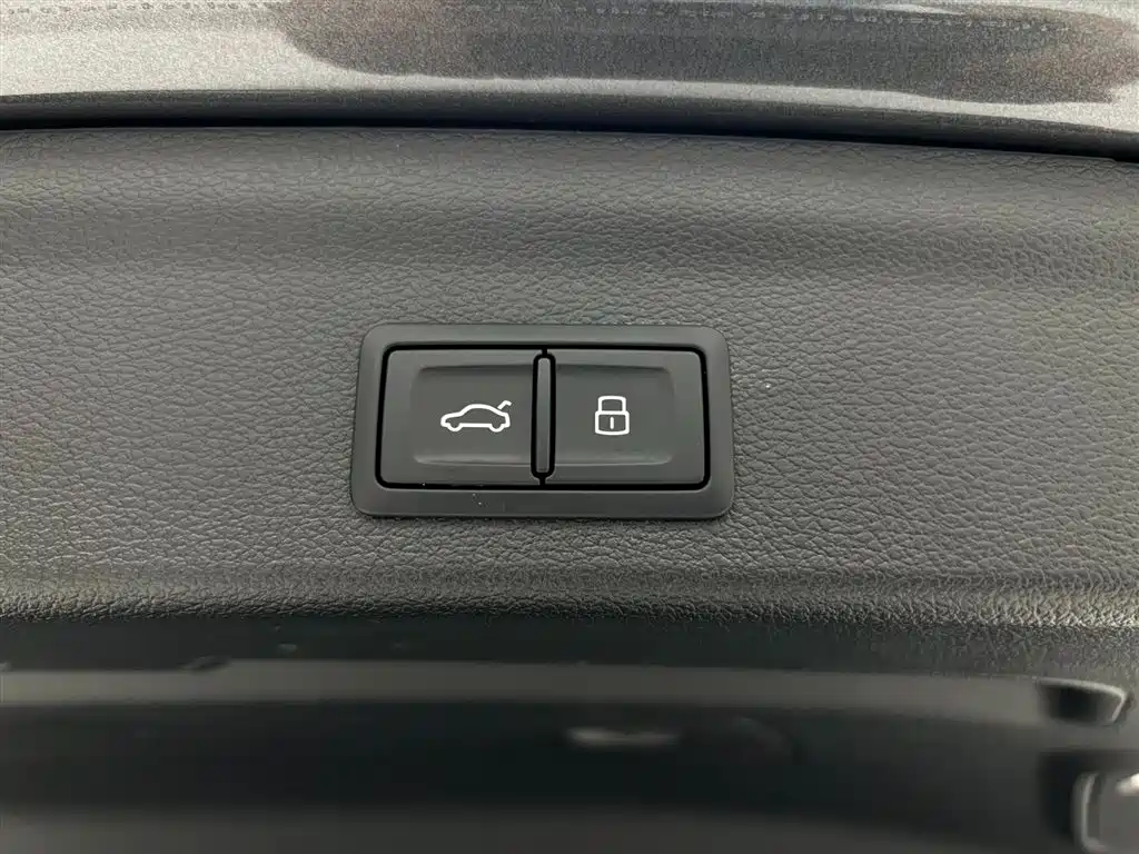 Audi Q3 2022 — фото 14