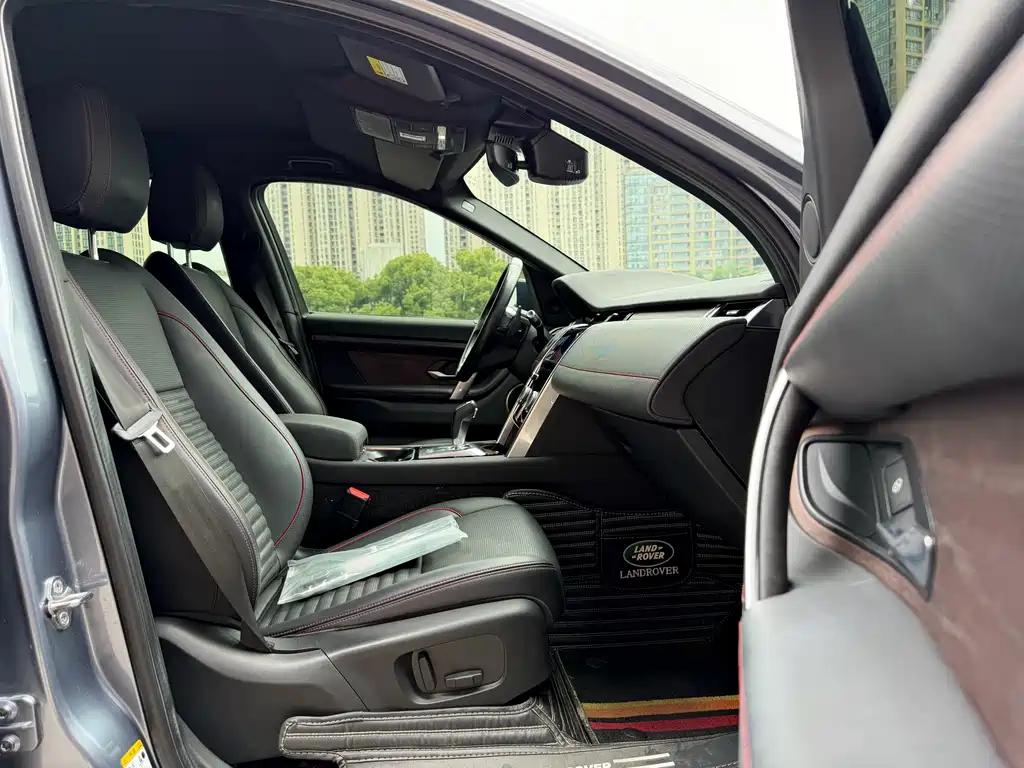Land Rover Discovery Sport 2020 — фото 16