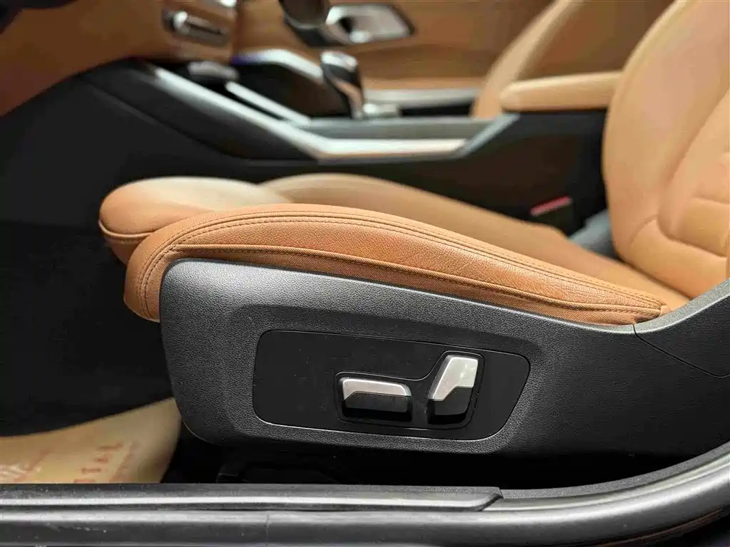 BMW 3 Series 2020 — фото 18
