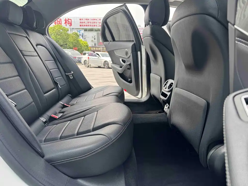 Mercedes-Benz C-Class 2020 — фото 11