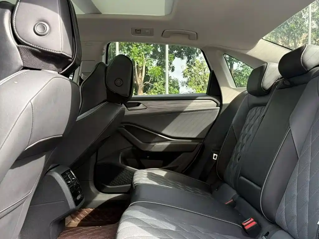 Volkswagen Sagitar 2023