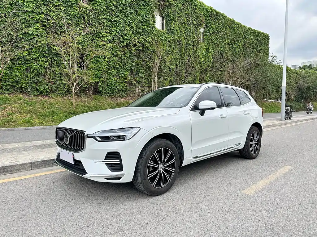 Volvo XC60 2020 — фото 2