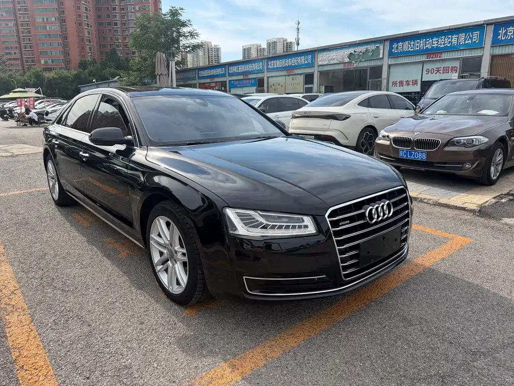 Audi A8 2016 — фото 3