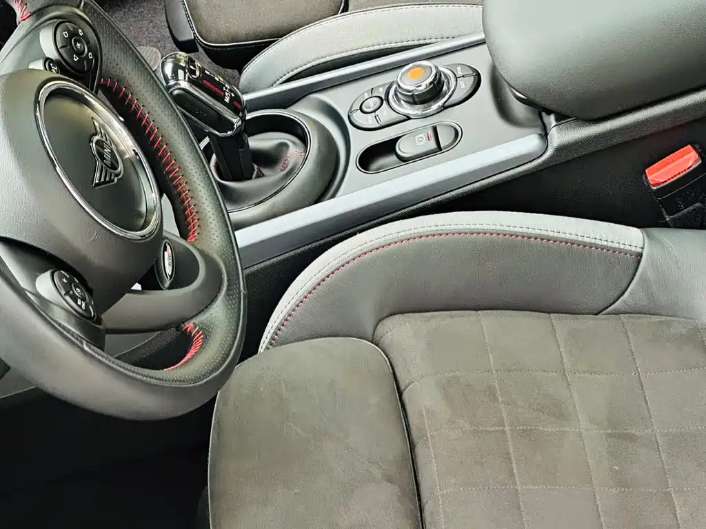 MINI JCW Clubman 2021 — фото 16