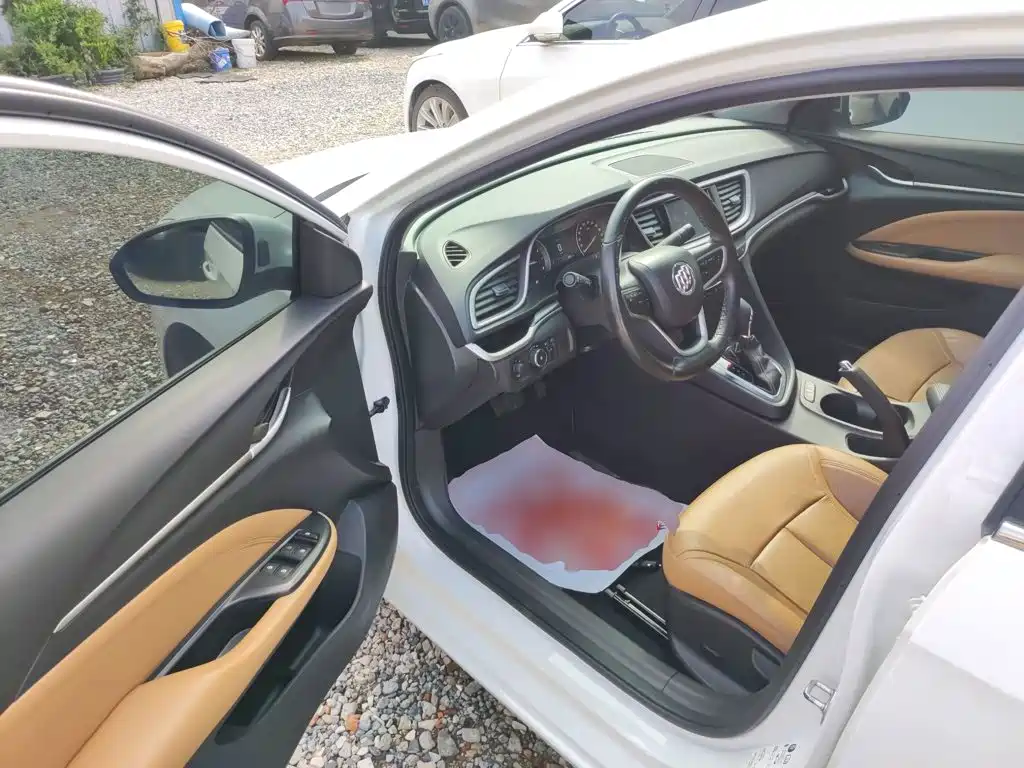 Buick Excelle GT 2018 — фото 12