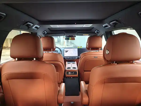 Li Auto L9 2025