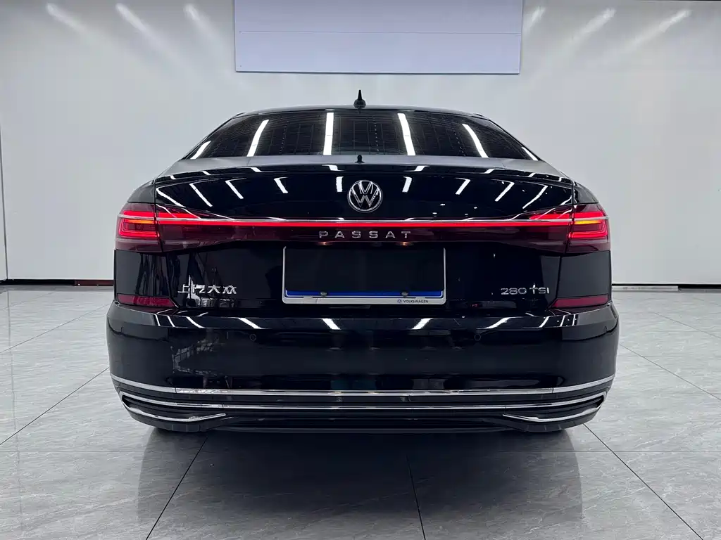 Volkswagen Passat 2023