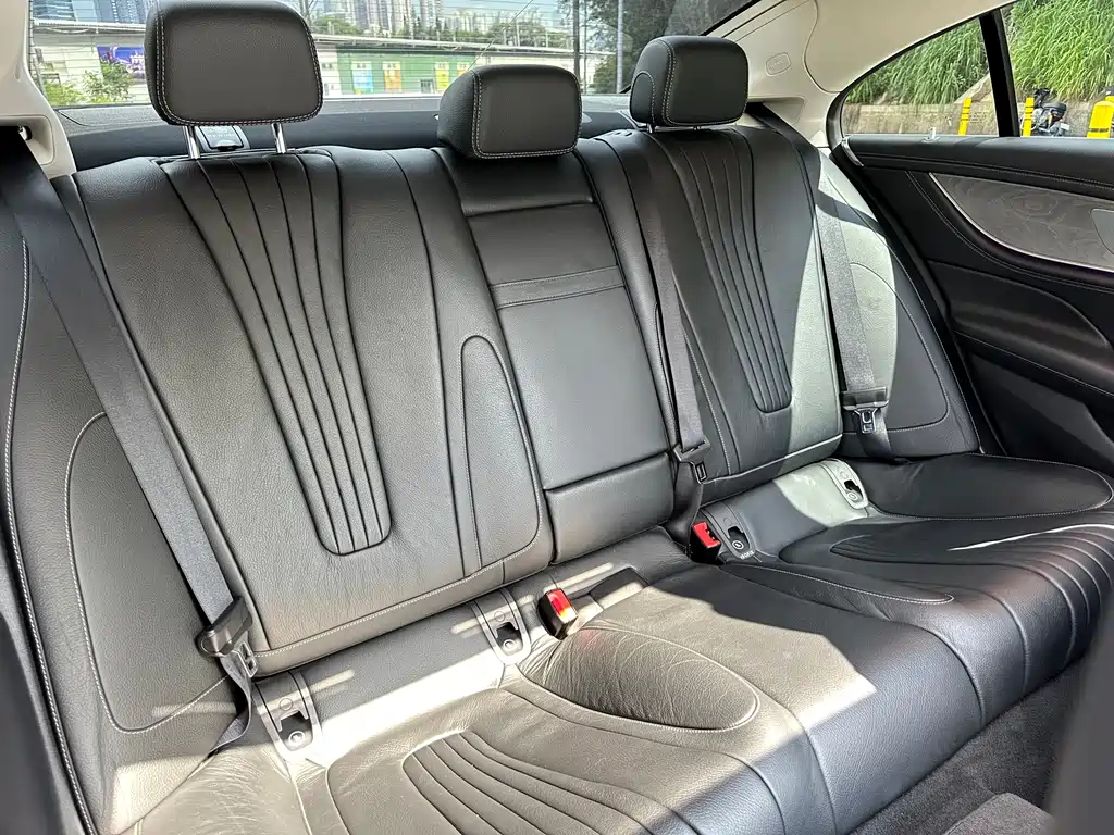 Mercedes-Benz CLS 2018 — фото 14
